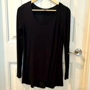 Willi Smith - Black long sleeve lightweight tunic top